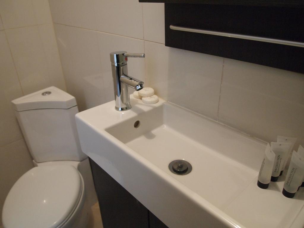 Earls Court Garden Hotel Londen Kamer foto