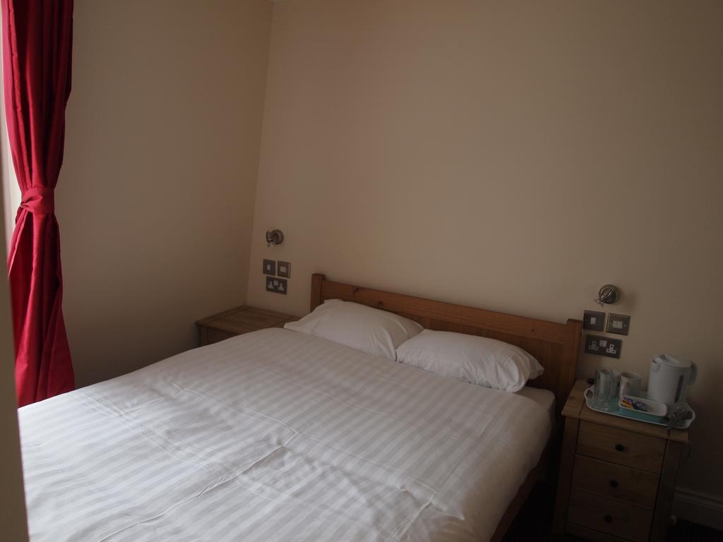 Earls Court Garden Hotel Londen Kamer foto