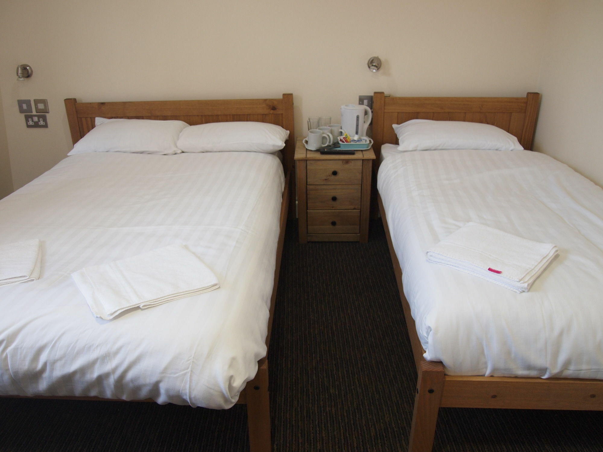 Earls Court Garden Hotel Londen Buitenkant foto
